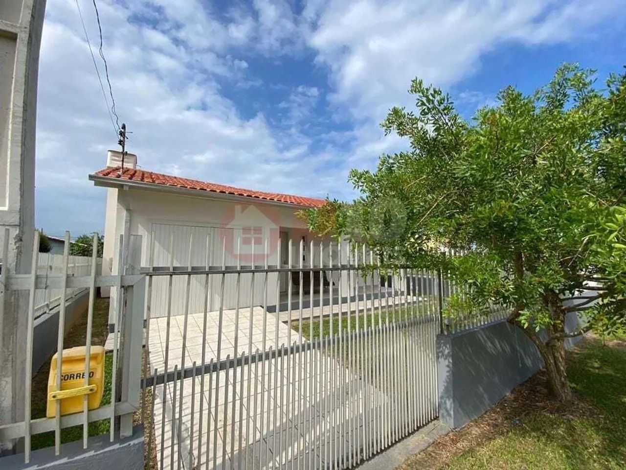 Casa com 2 dormitórios à venda em Balneário Arroio do Silva-SC. - Foto 2