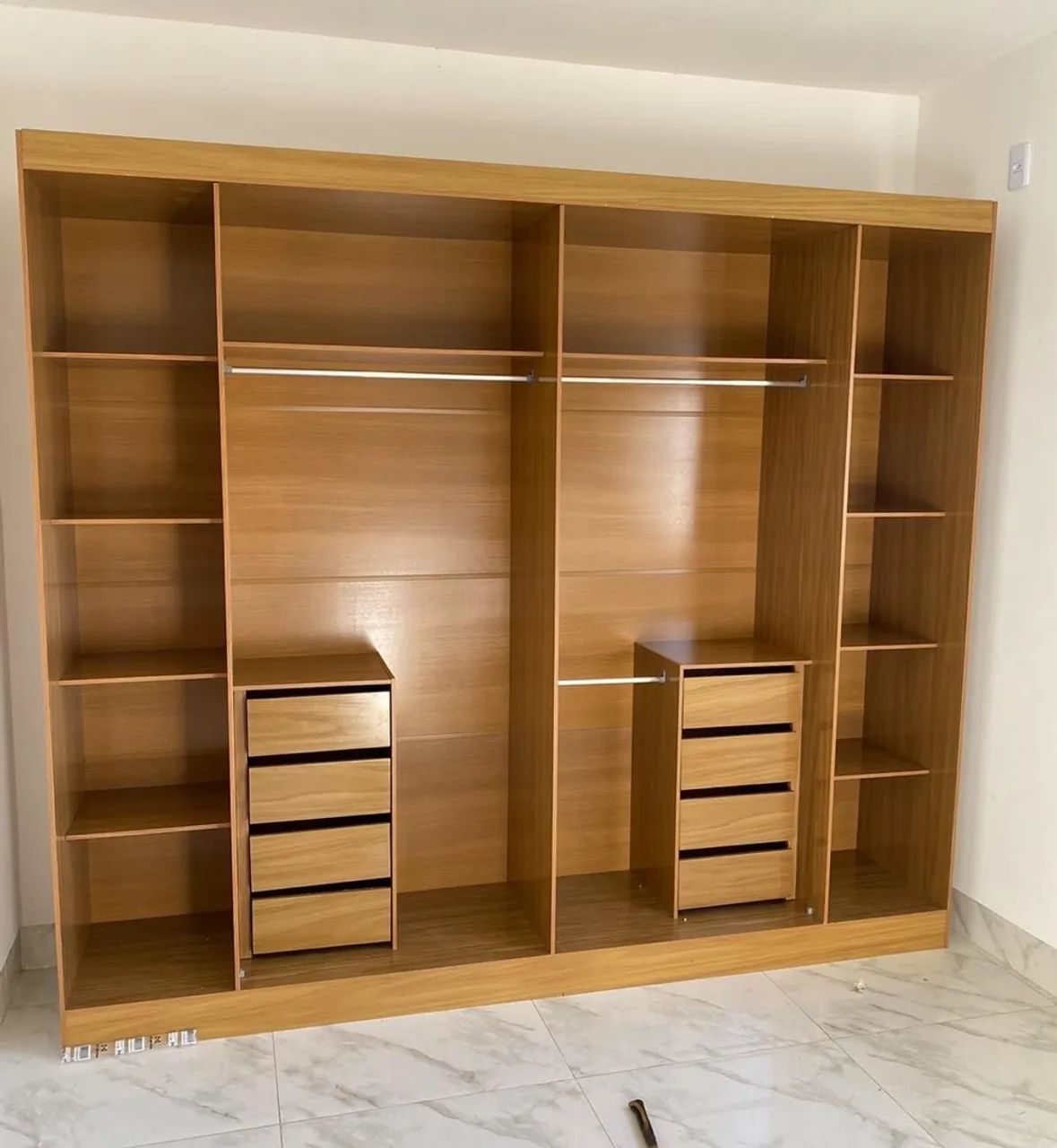Guarda Roupa 100% MDF 6 portas - Foto 2