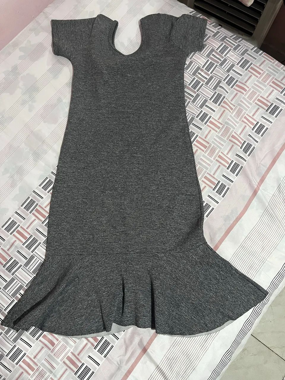 Vestidos (cinza)