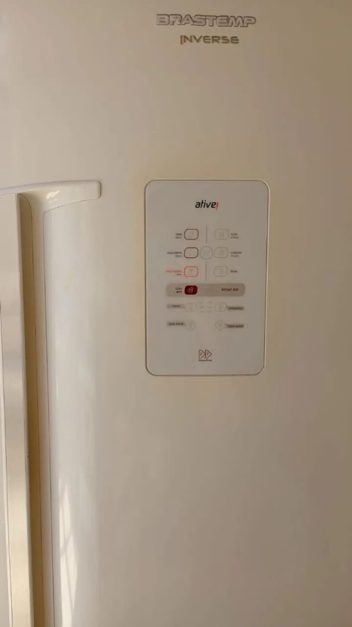 Vendo geladeira inversa 