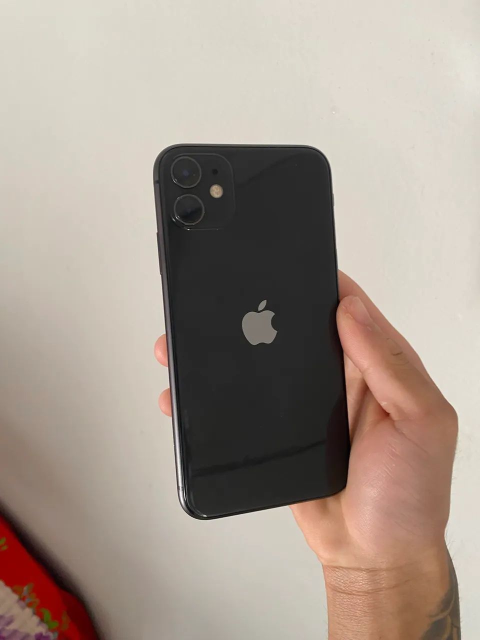 Vendo ou troco com voltar iPhone 11 impecável  - Foto 4