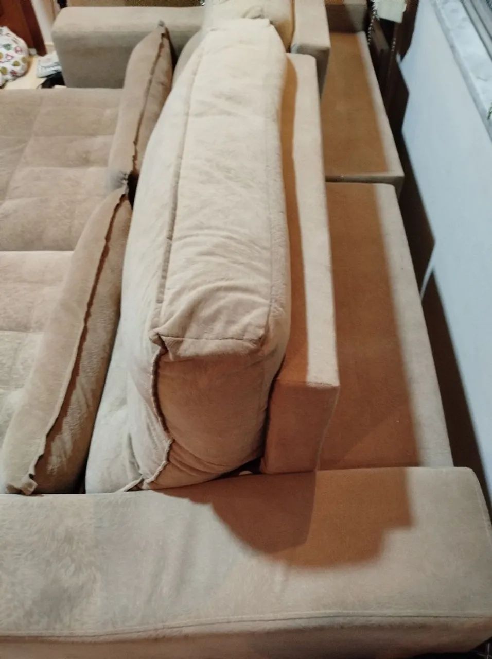 Sofá retrátil em Suede Marrom  - Foto 3