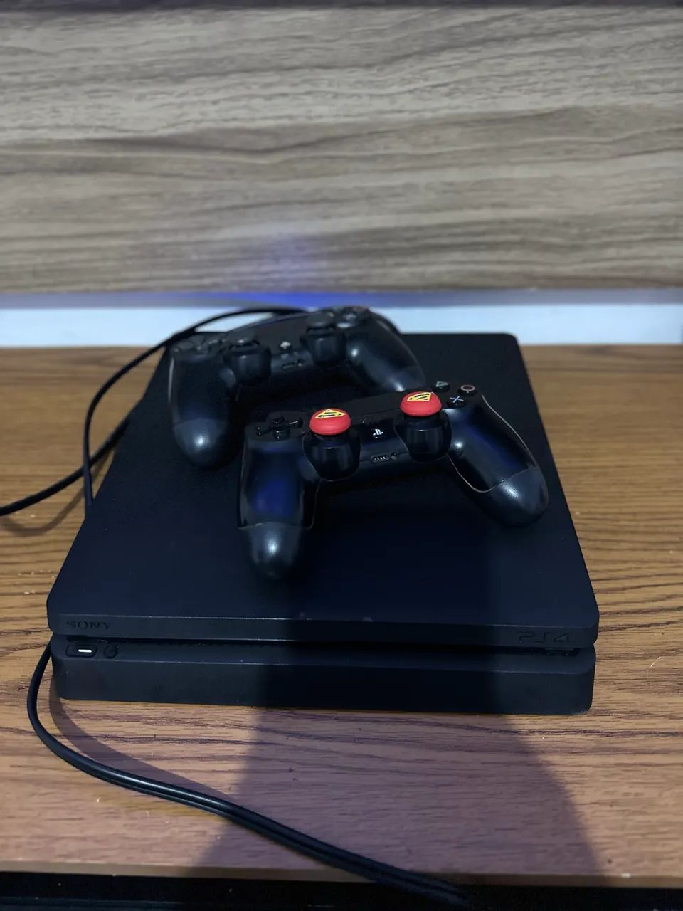 Ps4 slim 2 controles  - Foto 2