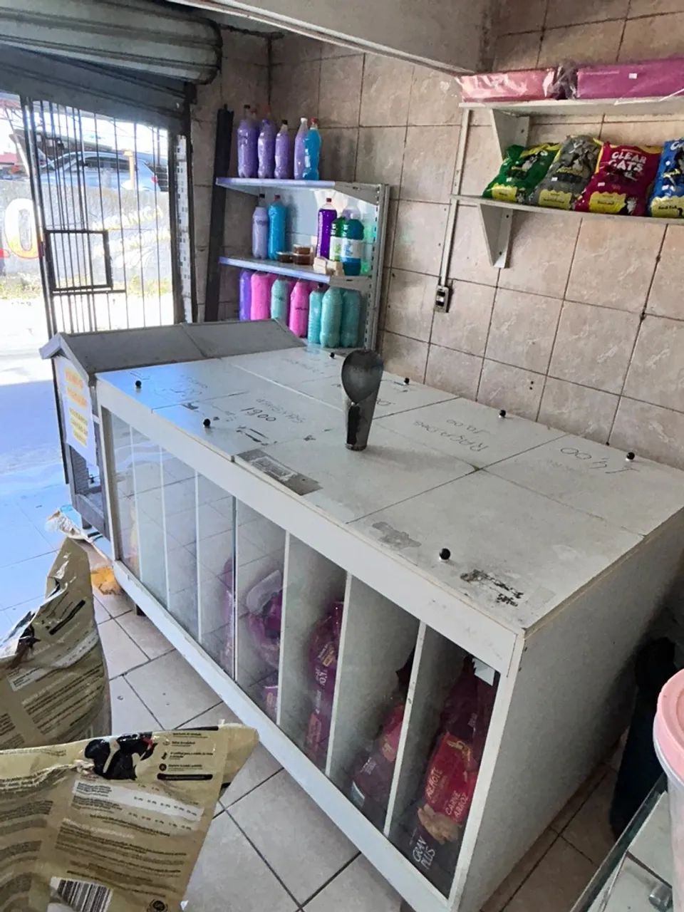Balcão urna, e porta ração  - Foto 3