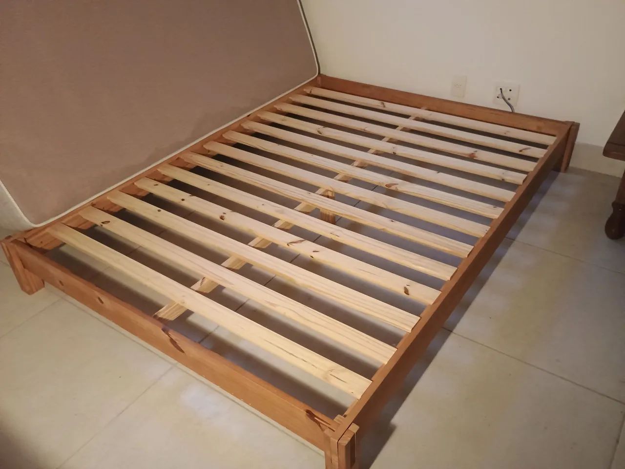 Cama e colchão de casal - Foto 3