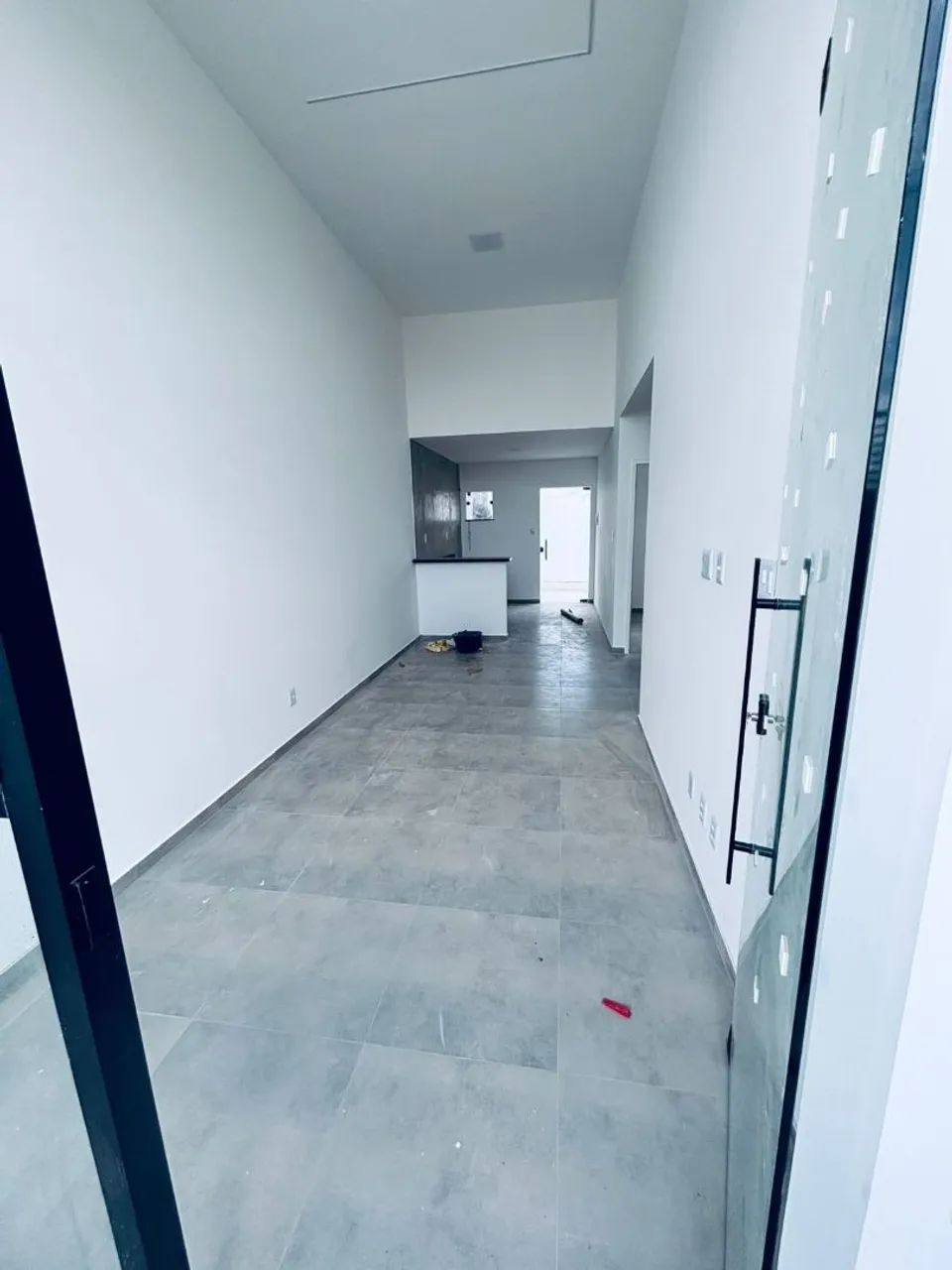 Vendo casa de 2/4 sendo uma suíte no sim  - Foto 2