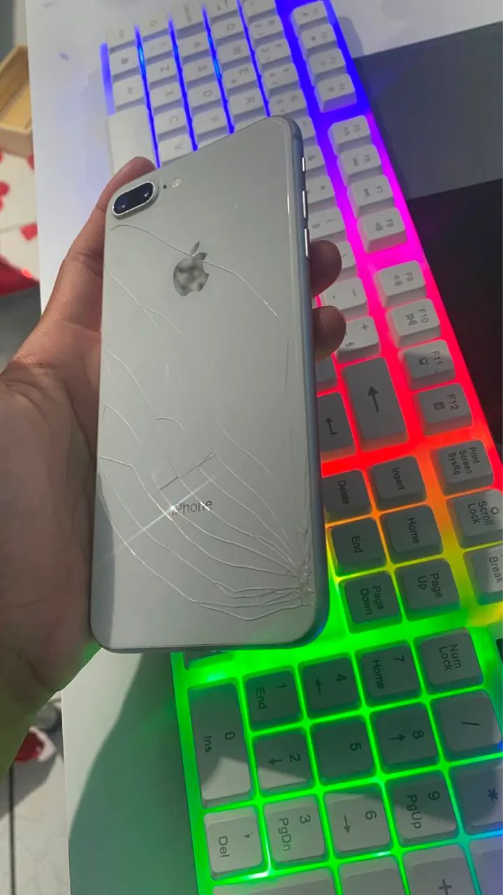 VENDO OU TROCO IPHONE 8plus - Foto 3