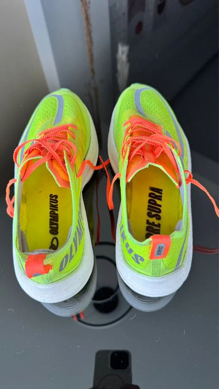 Corre Supra 1 com placa de carbono - Calçados Esportivos - Stella