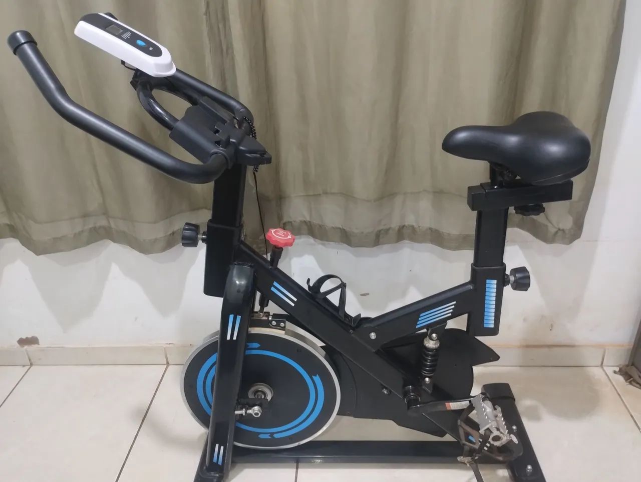 Bicicleta Ergométrica Spinning 15kg