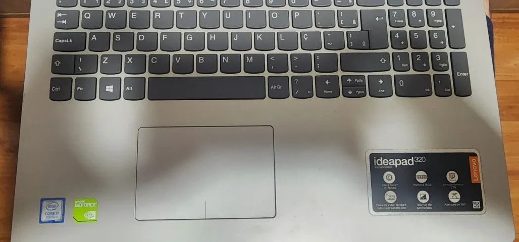 Notebook Lenovo Ideapad 320 - i7 + placa de vídeo dedicada - Foto 3