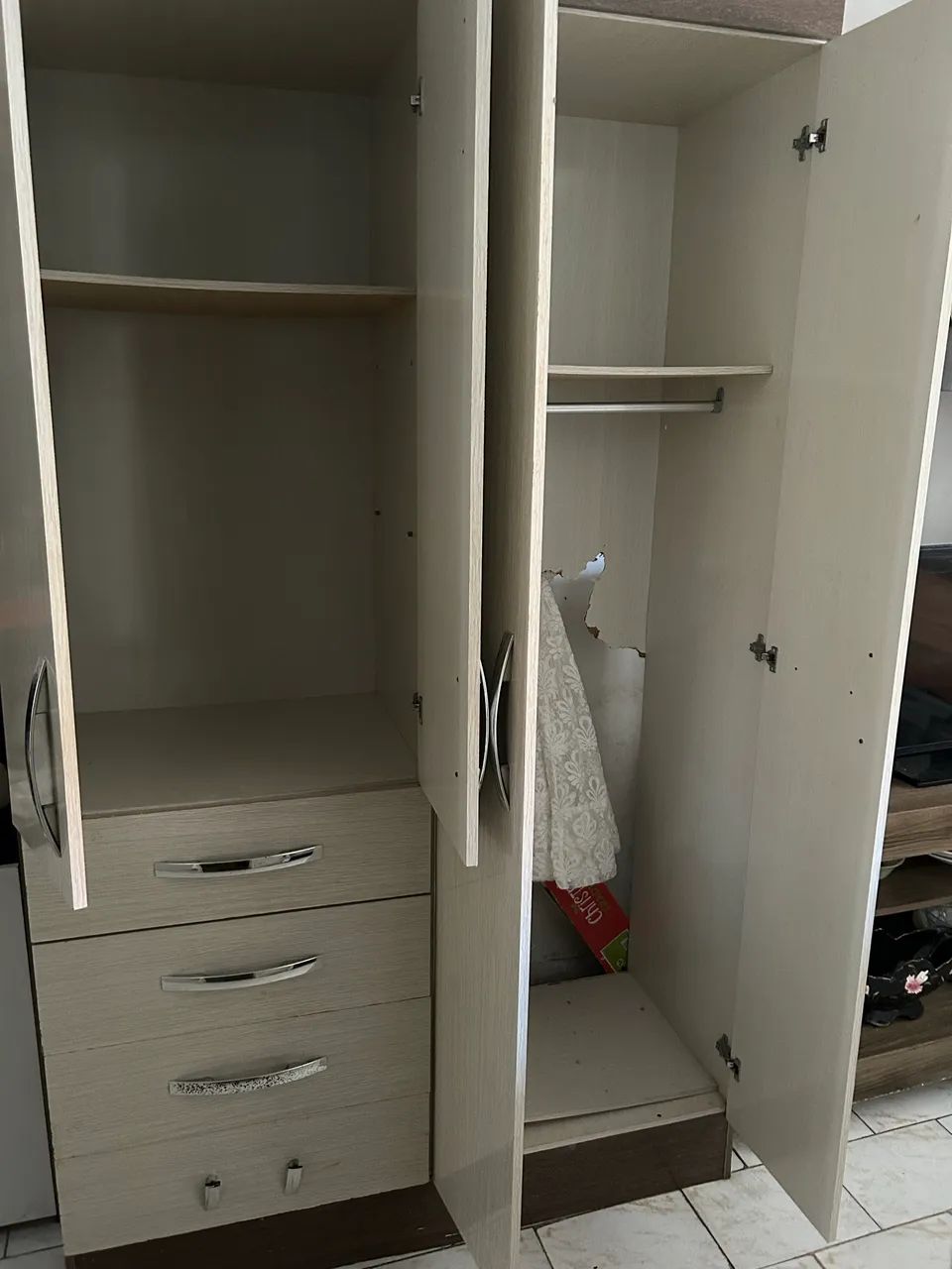 Vendo guarda-roupa roupa  - Foto 4