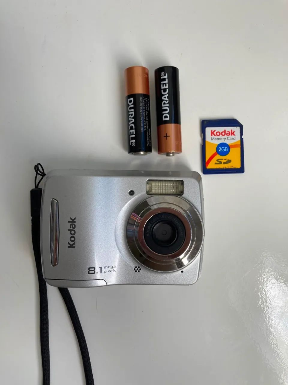 Câmera digital Kodak EasyShare C122, 8.1 mega pixels, cor prata.  - Foto 4