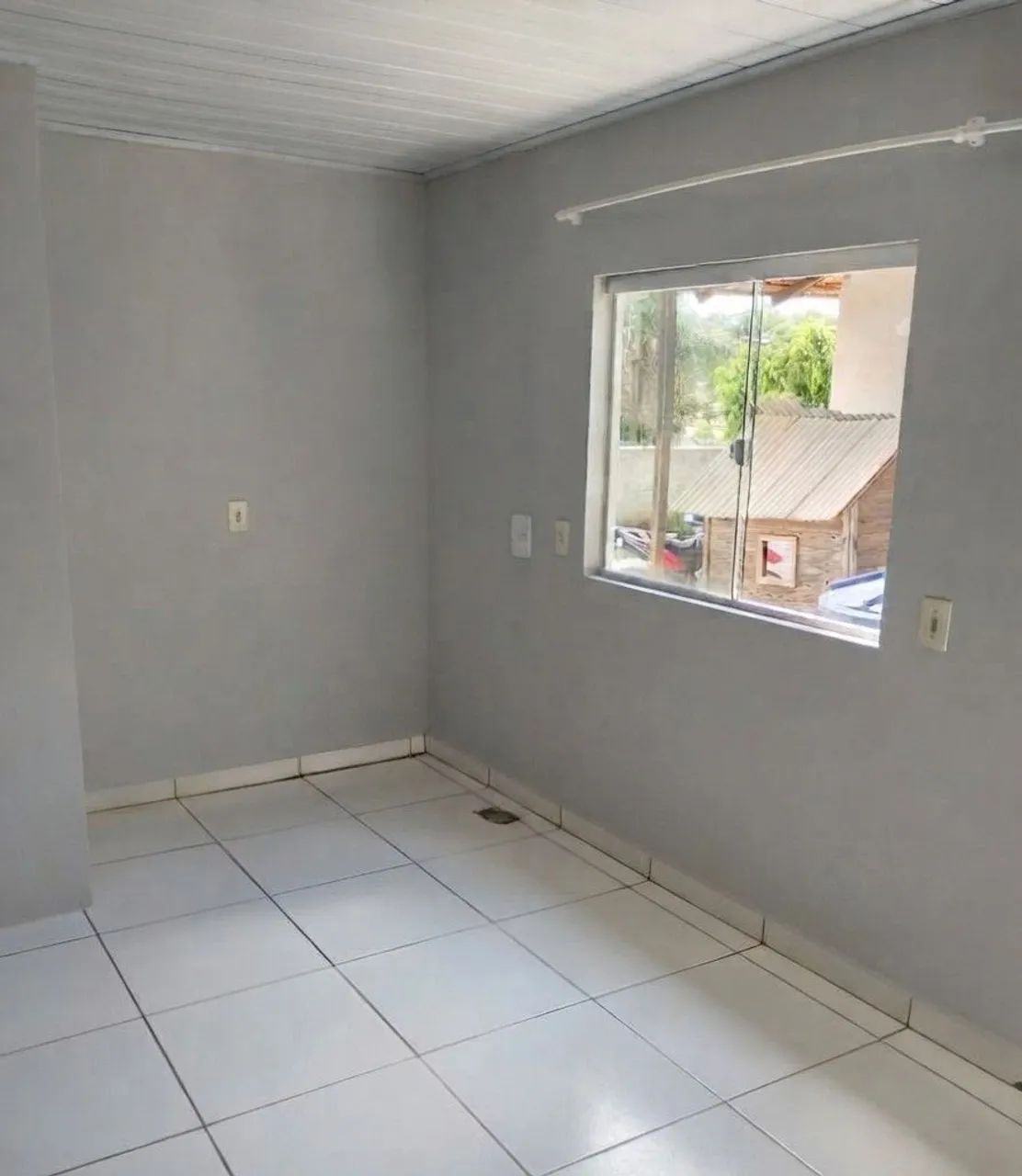 Aluga-se Kitnet Prática e Bem Localizada! - Foto 4