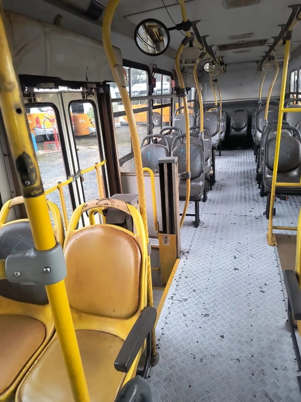 Ônibus PREÇOS PROMOCIONAIS PARA VENDA RÁPIDA OF1722,OF1721,OF1519 e LO916 - Foto 3