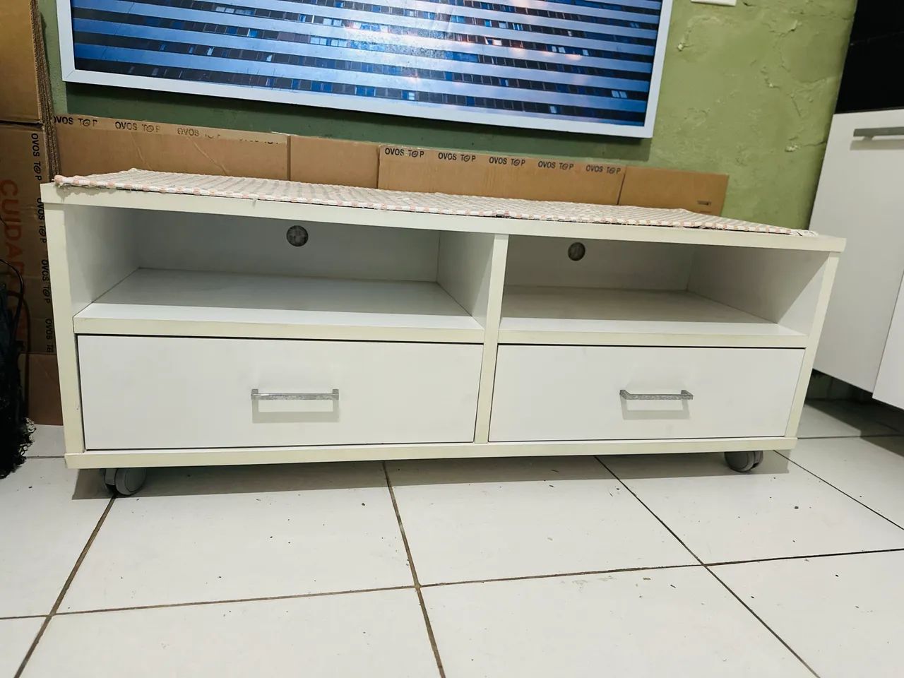 Rack / Bancada para TV Branco com Rodízios - Foto 2