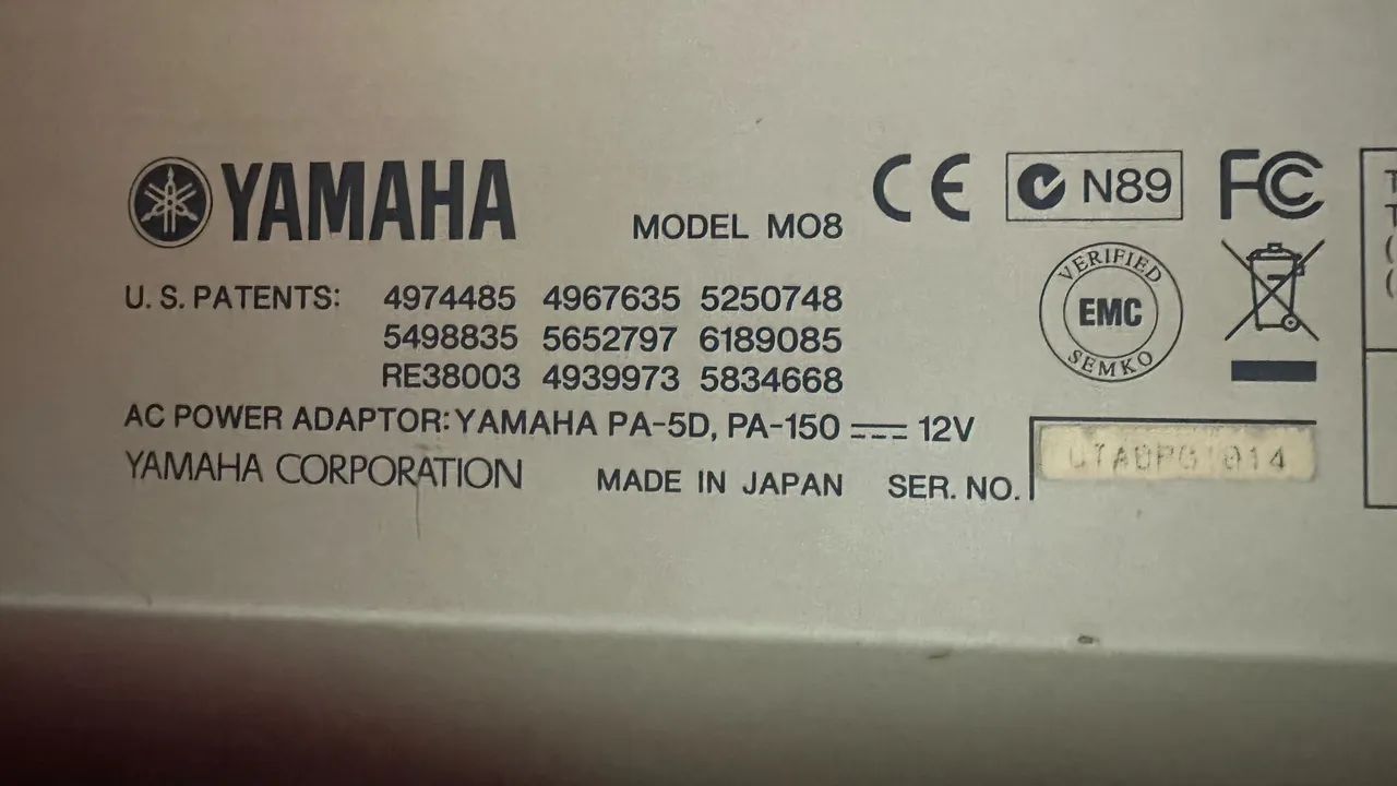 TECLADO YAMAHA MO8 - Foto 2