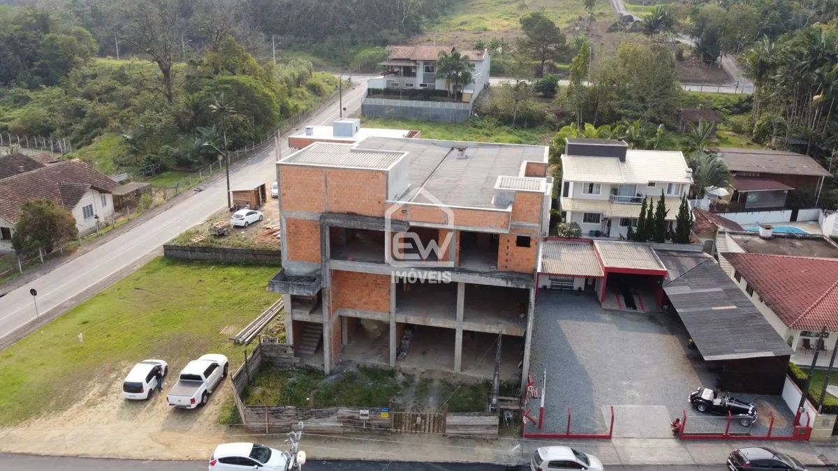 Prédio com 630m² em Massaranduba, SC - Foto 2