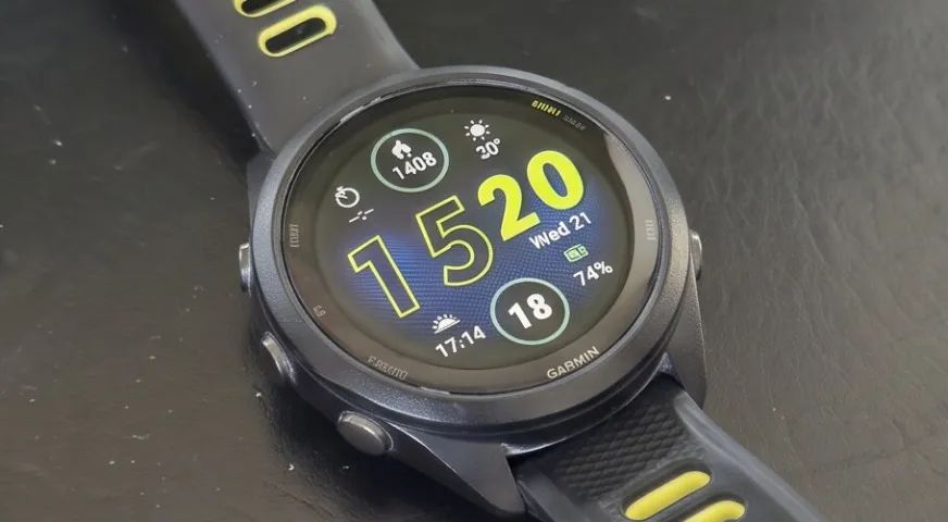 Garmin Forerunner 265S ? ótimo estado + cabo