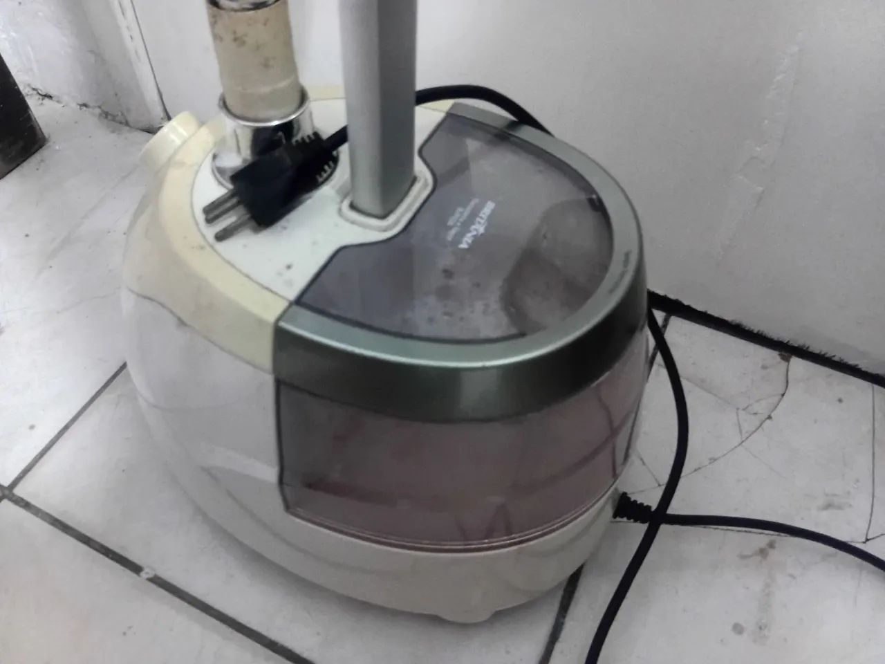 Ferro de passar roupa - Foto 2