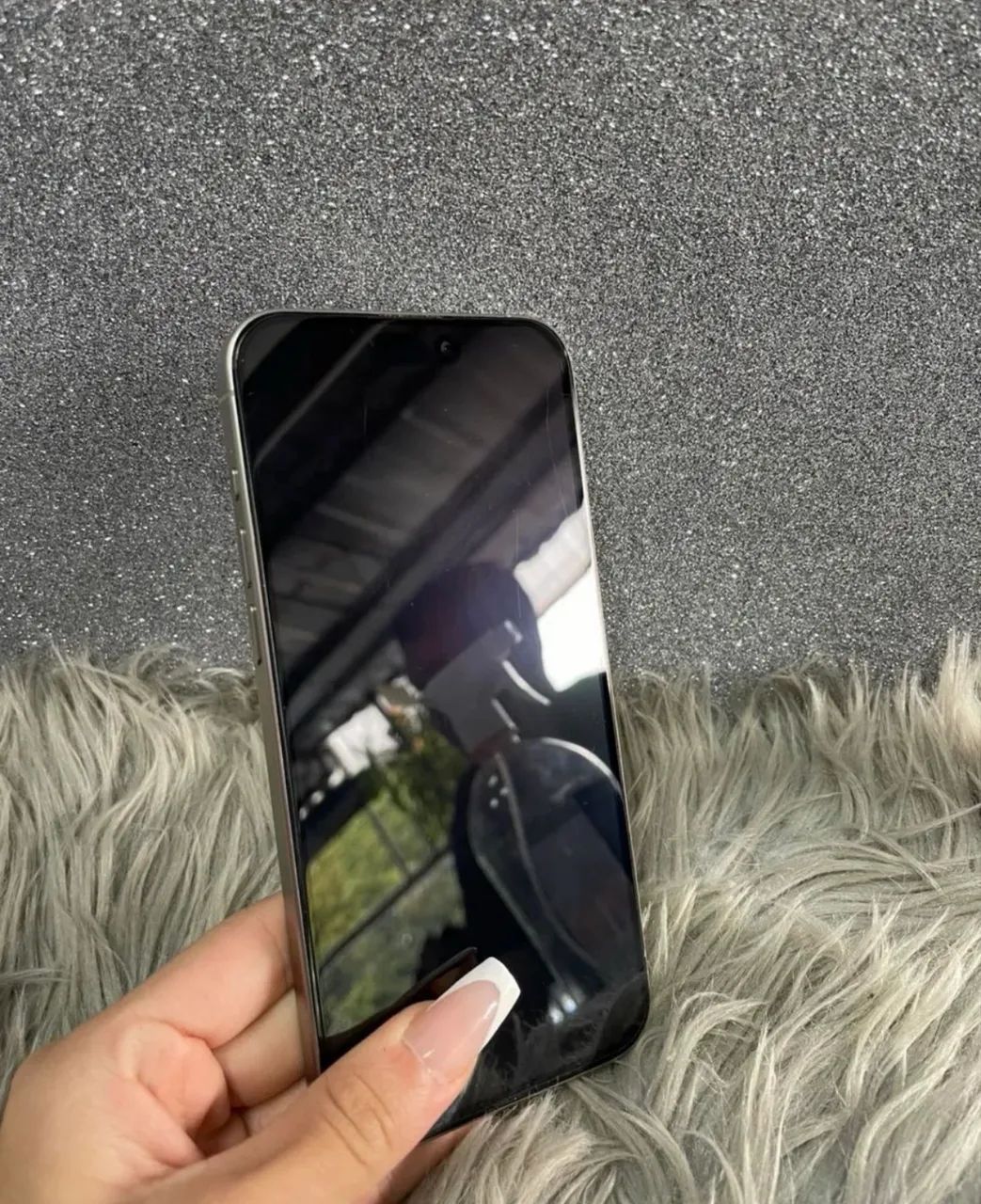 iPhone 15 pro titanium natural - Foto 2