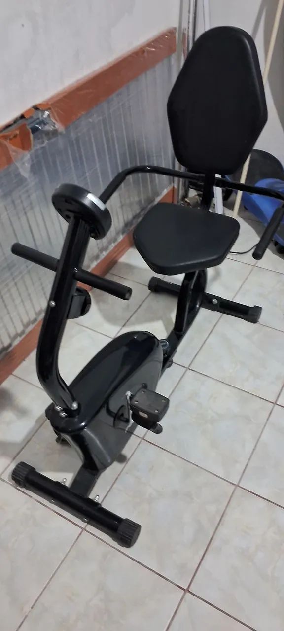 BICICLETA ERGOMETRICA (USADA)