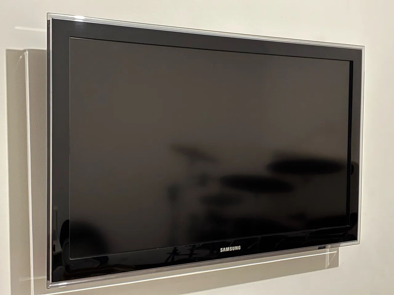 TV Samsung 40 Polegadas HD LN40D550  - Tela Grande