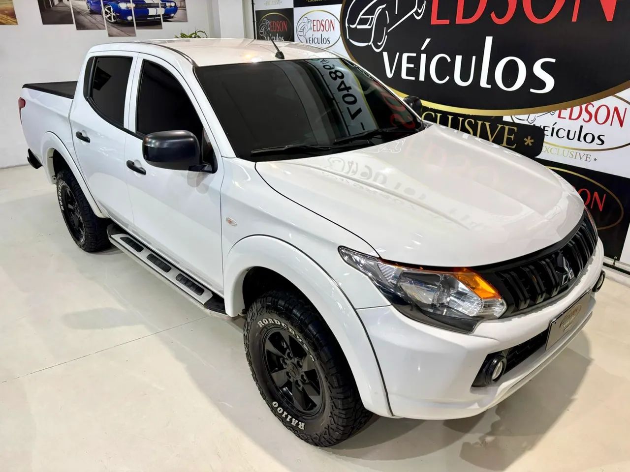 Mitsubishi L200 2023
