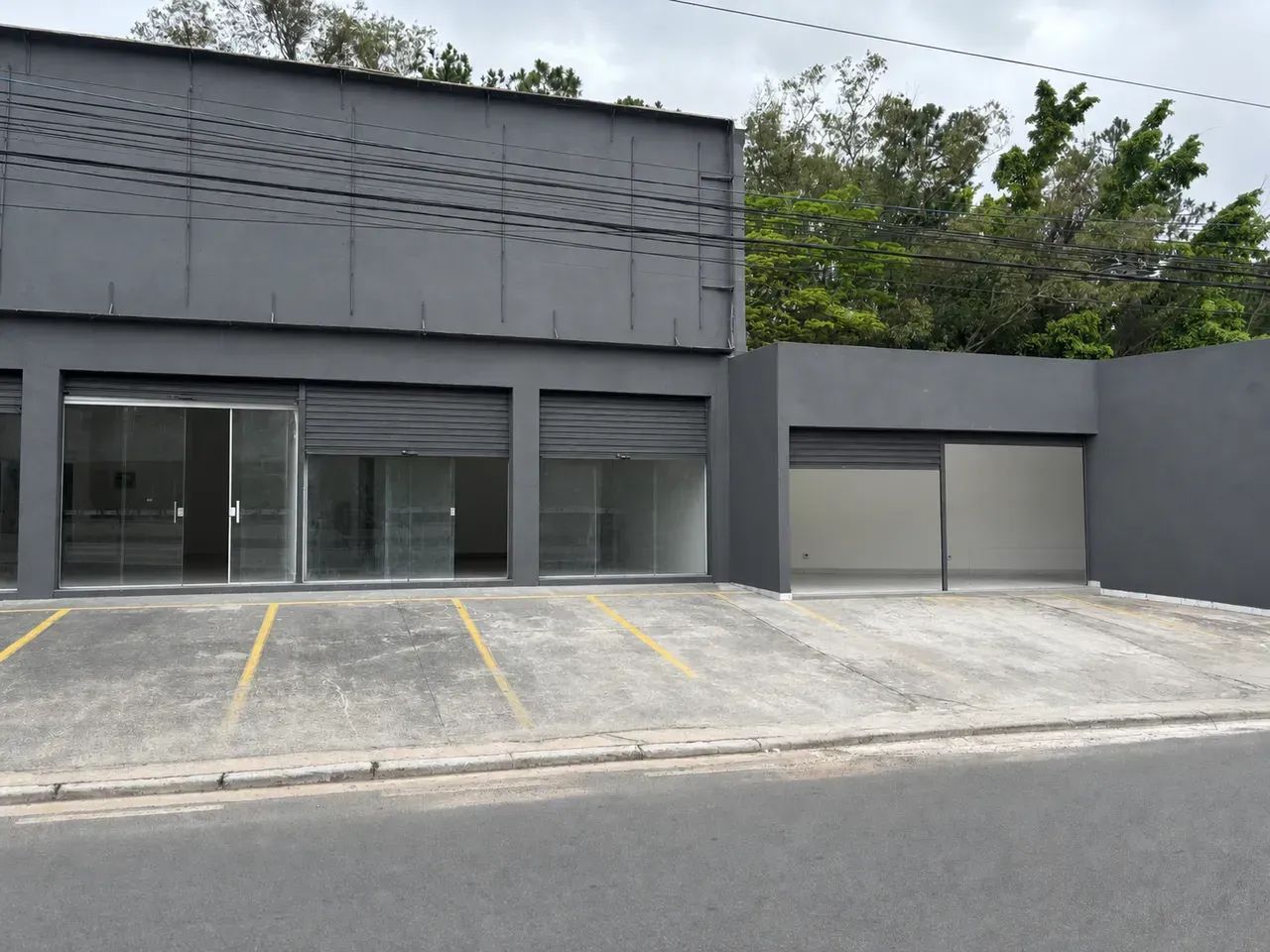 Lojas recem reformadas - Taboao - Excelente visibilidade - Foto 2