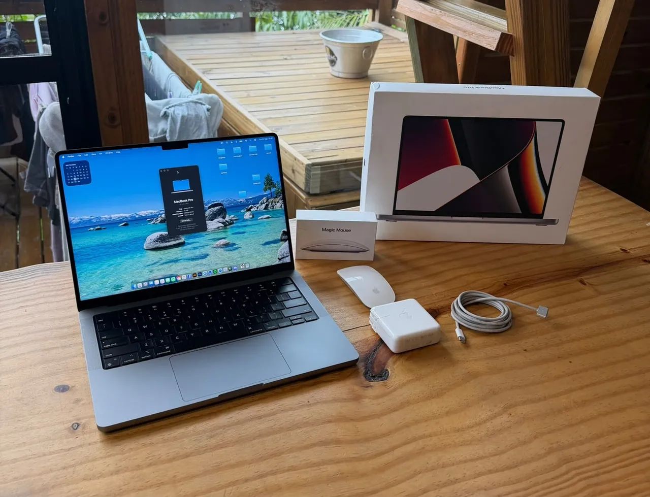 MacBook Pro 14
