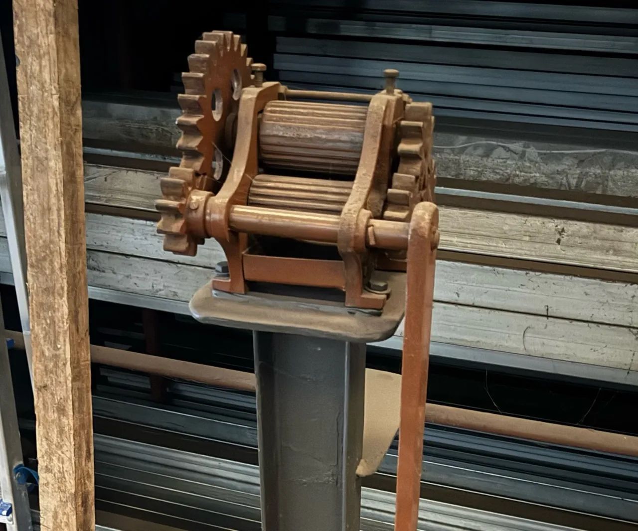 Moedor de cana manual com suporte