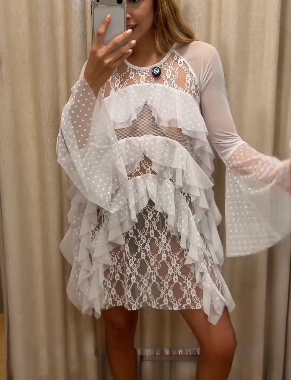 vestido Helo Rocha Babados e tule