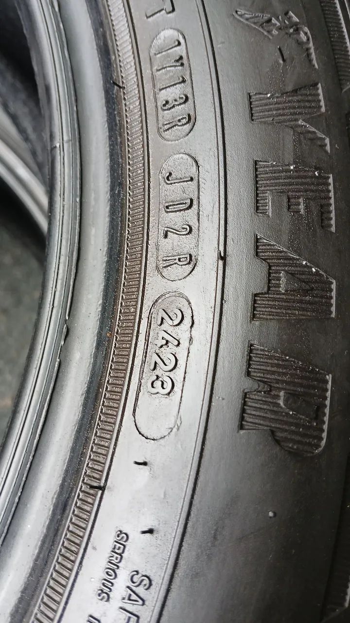 PNEUS 215 55 17 GOODYEAR  - Foto 3