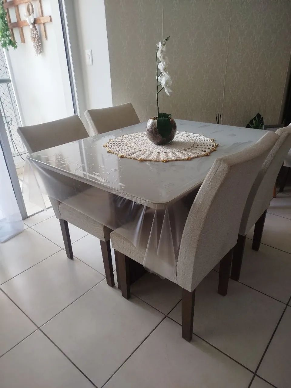 Vende-se mesa semi nova