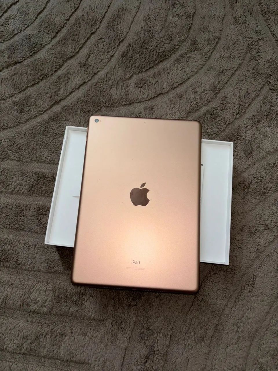     iPad 8 32GB Apple - Original, Conservado e Pronto para Uso - Foto 3