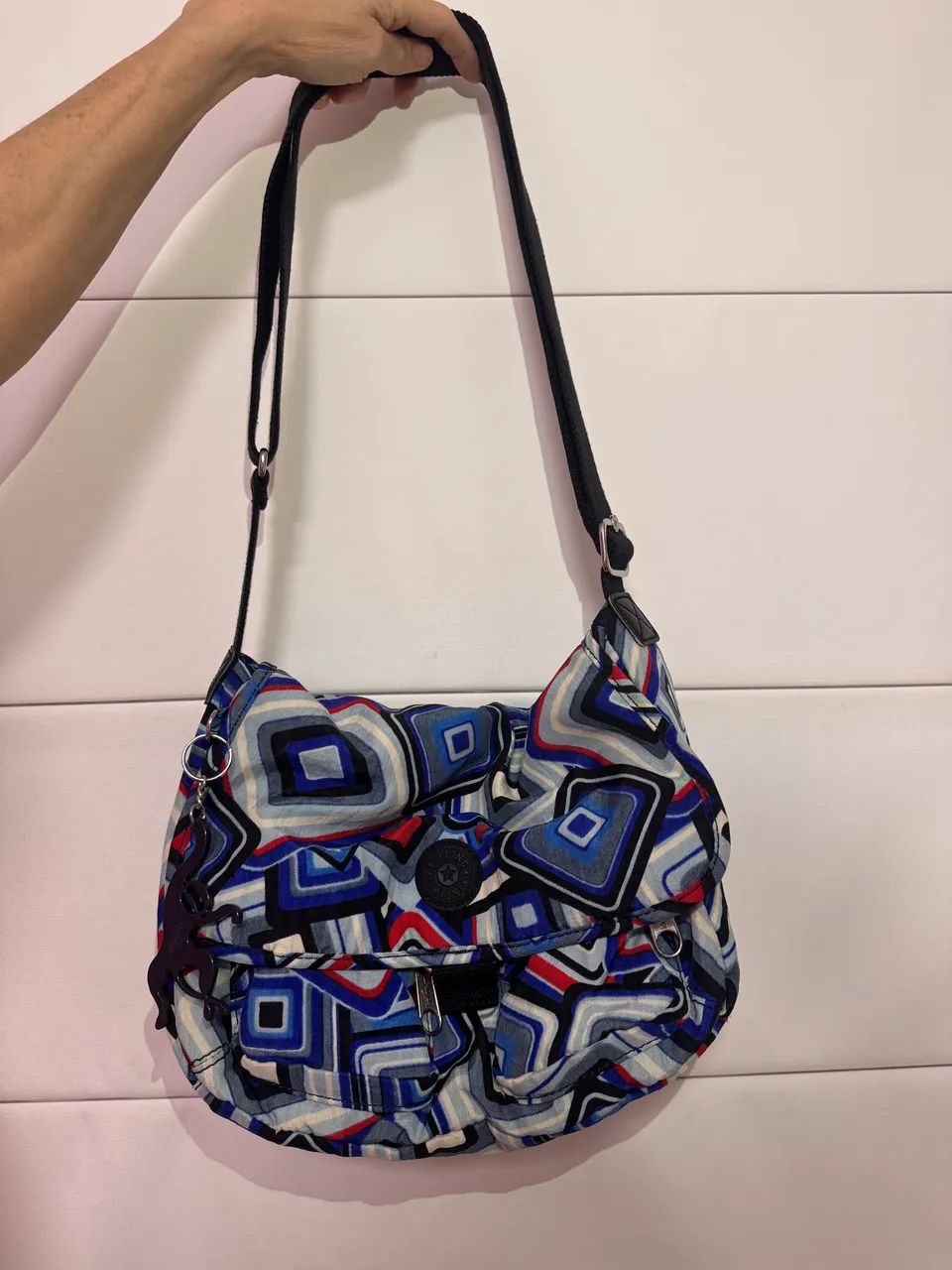 Bolsa Kipling original azul estampada vintage anos 2000 - Foto 4