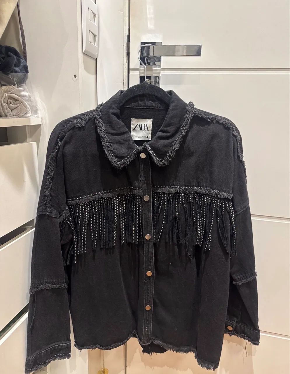 Jaqueta Zara jeans preta com brilho - Foto 2