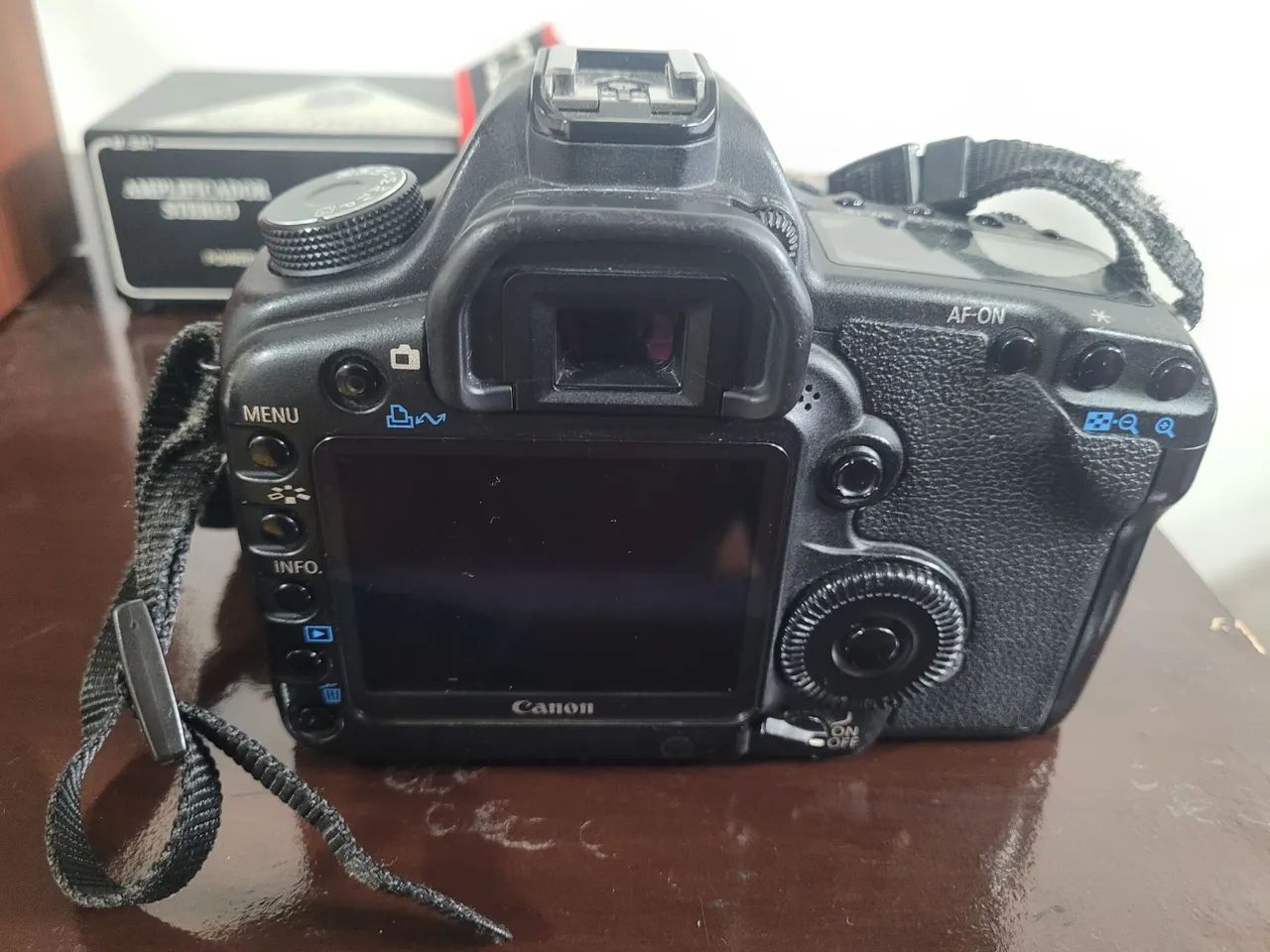 Câmera fotográfica Canon 5D Mark II com Baterias e Cartões. - Foto 3