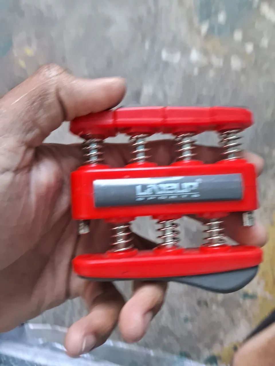 Exercitador de dedos semi novo - Foto 5