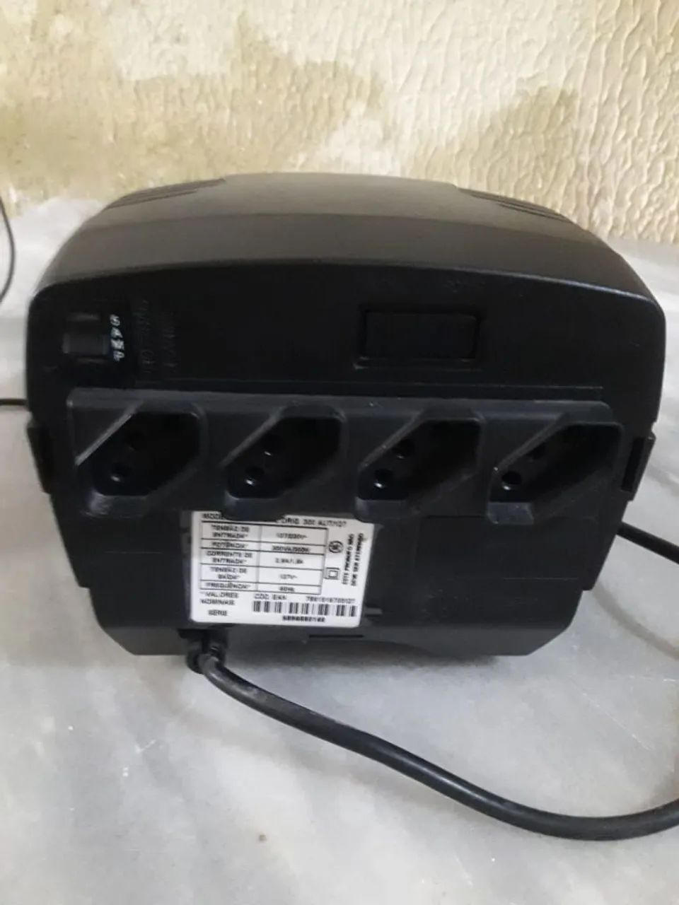 Estabilizado APC Microsol 300W Bivolt - Foto 3