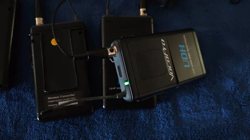 VocoPro UDH-DUAL (UHF Wireless Mic System) - Foto 3