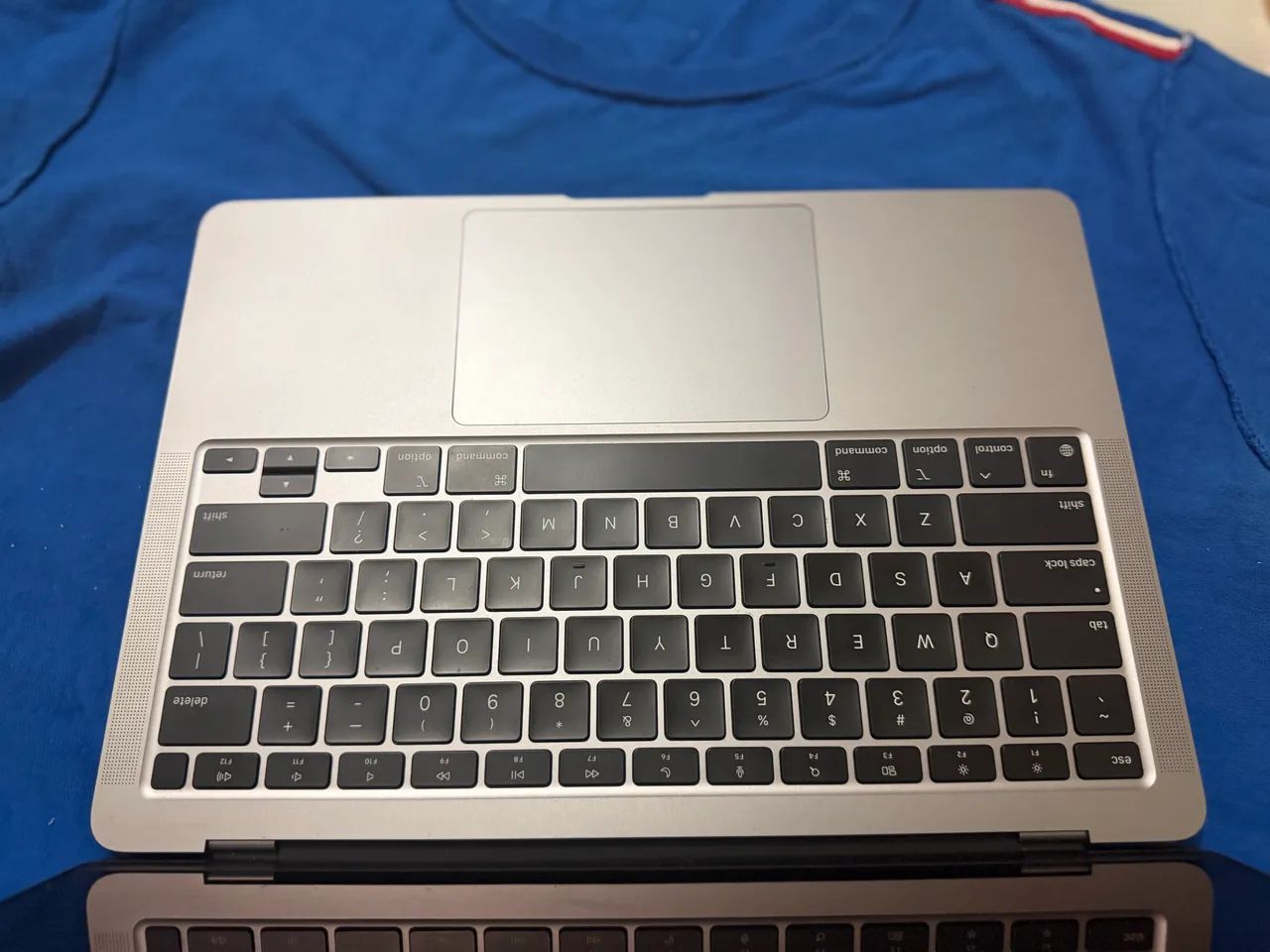 MacBook AIR M1 256GB 8GB RAM  - Foto 3