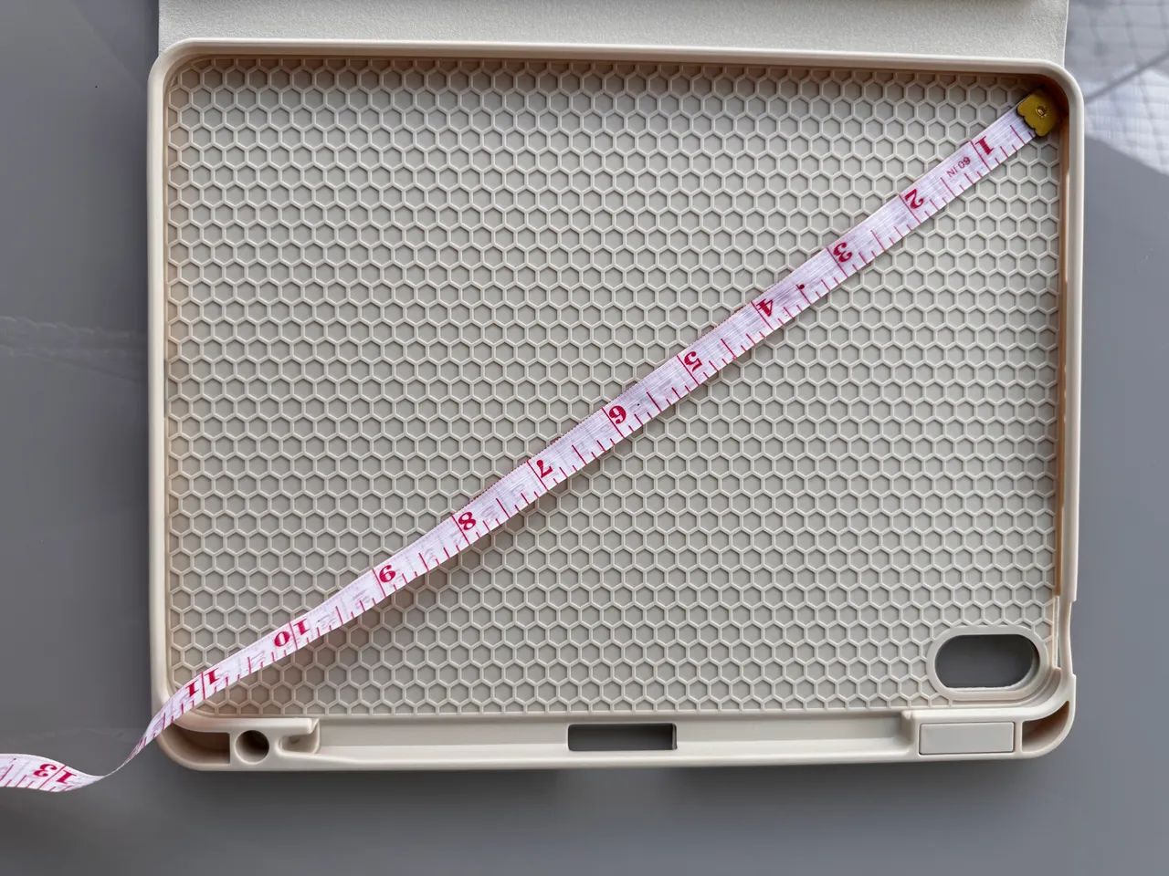 Capa para ipad/tablet com teclado  - Foto 5