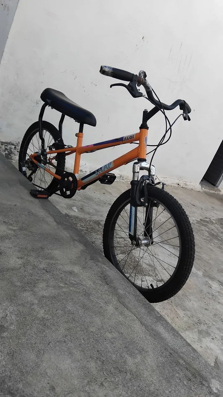  Vende-se uma Bicicleta aro 20 - Foto 2