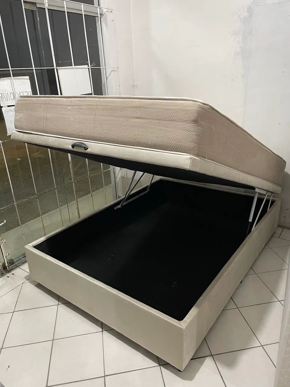 Cama box casal baú 