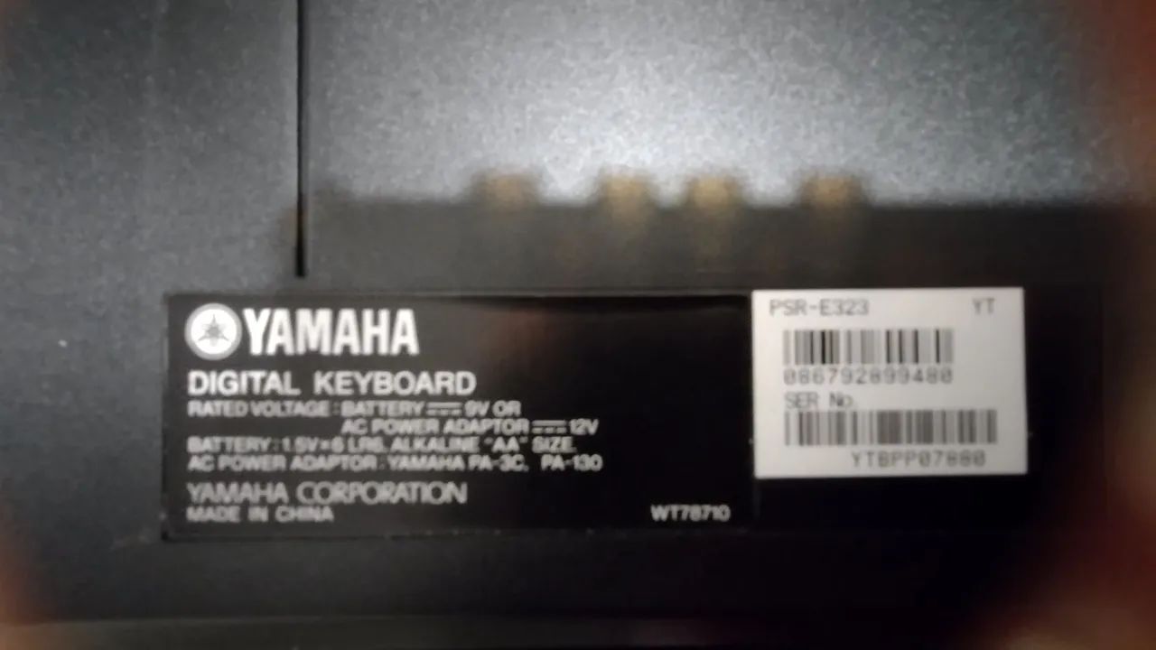 Teclado YAMAHA PSR - E323 . Oportunidade!  - Foto 4