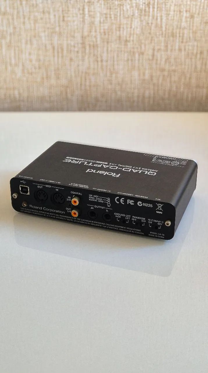 Interface de Áudio Roland Quad-Capture | Profissional | 24bit