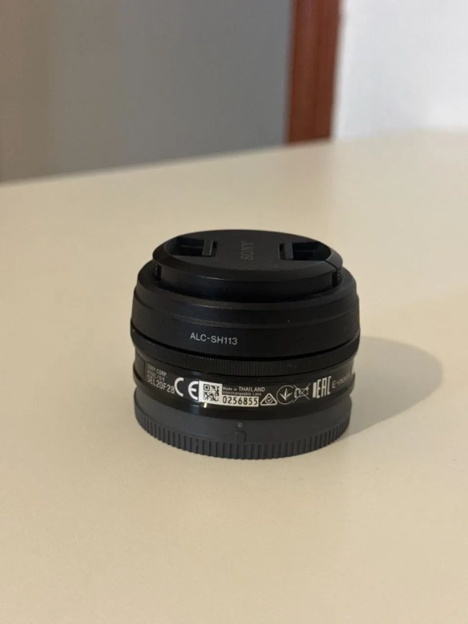 Lente Sony E 20mm f/2.8 semi-nova, excelente estado! - Foto 3