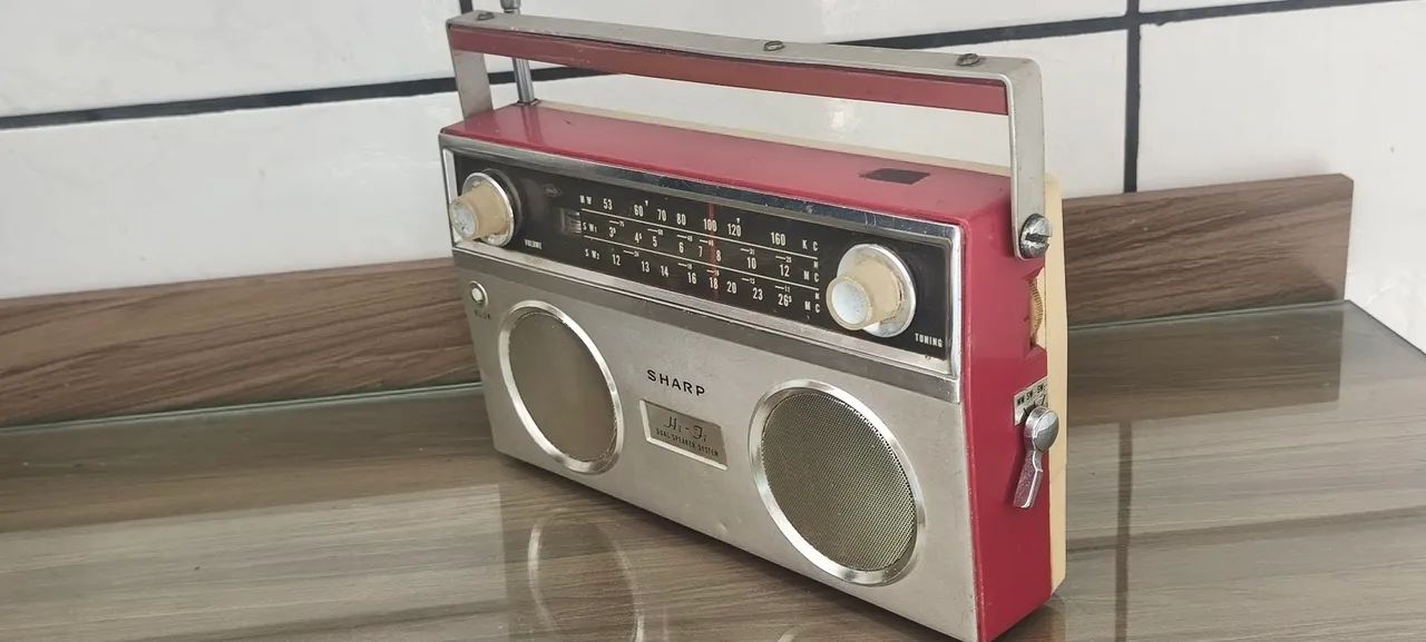  rádio vintage Sharp BY-488  8Transistor  - Foto 4