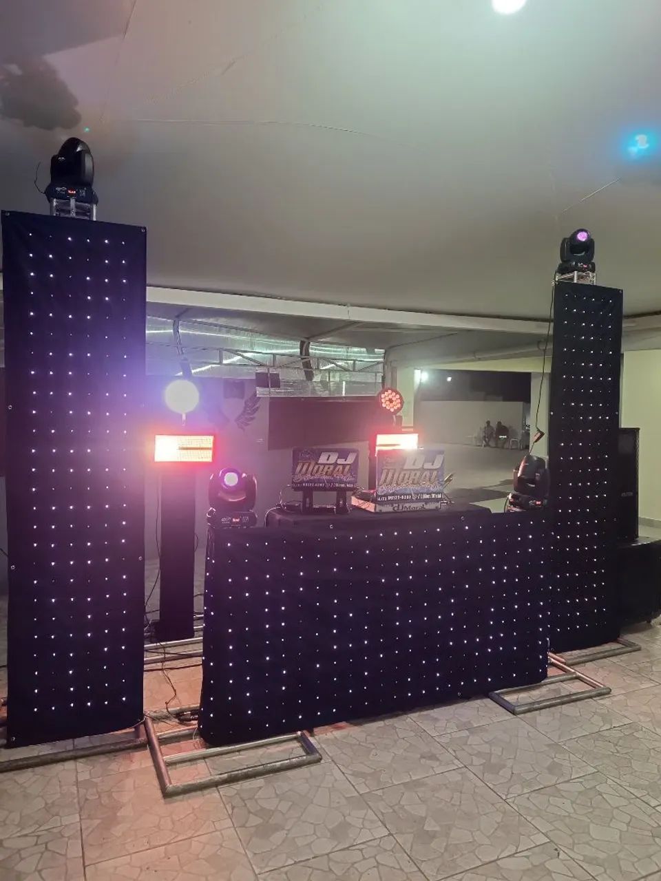 DJ Som Luz e Fumaça, Piso de Led Paris