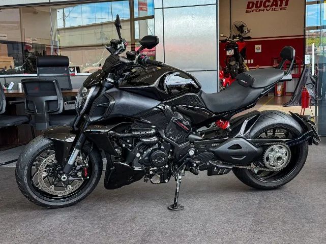 Ducati Diavel V4 - Foto 2